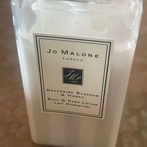 Jo Malone Necterine Blossom and Honey body lotion